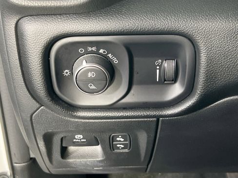 Used 2022 RAM 1500 Big Horn image 10