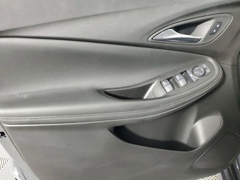 Used 2022 Buick Encore GX Preferred w/ Sport Touring Package image 17