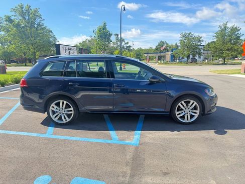 Used 2016 Volkswagen Golf SportWagen FWD image 4
