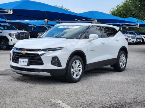 Used 2020 Chevrolet Blazer LT FWD image 2