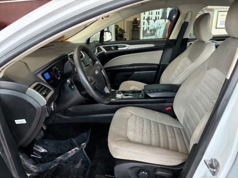 Used 2018 Ford Fusion S image 11