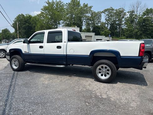 Used 2005 Chevrolet Silverado 2500 LT w/ Heavy-Duty Power Package image 17