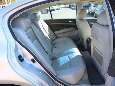 Used 2011 INFINITI G25 Journey w/ Moonroof Pkg image 19