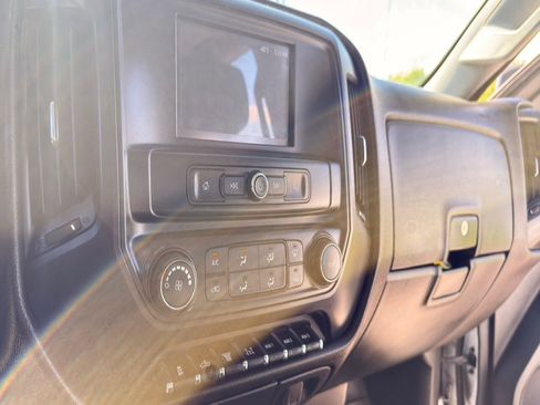 Used 2019 Chevrolet Silverado 3500 W/T w/ WT Convenience Package AWD/4WD image 5