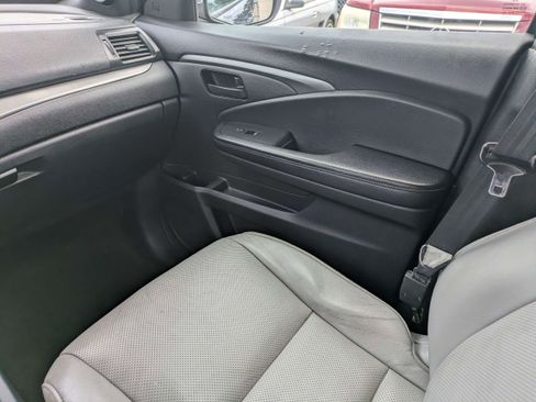 Used 2023 Honda Passport EX-L image 16