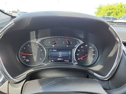 Used 2024 Chevrolet Equinox LT AWD/4WD image 15