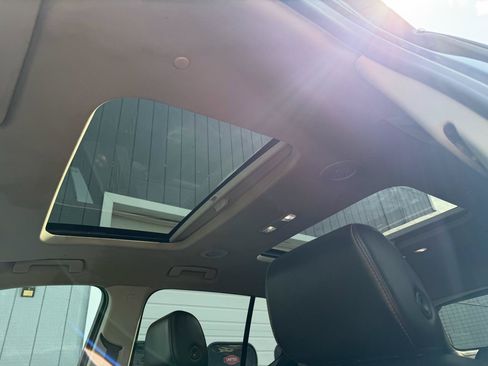 Used 2020 Chevrolet Traverse Premier w/ LPO, Floor Liner Package AWD/4WD image 8