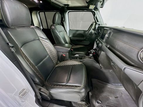 Certified 2022 Jeep Gladiator Overland image 41