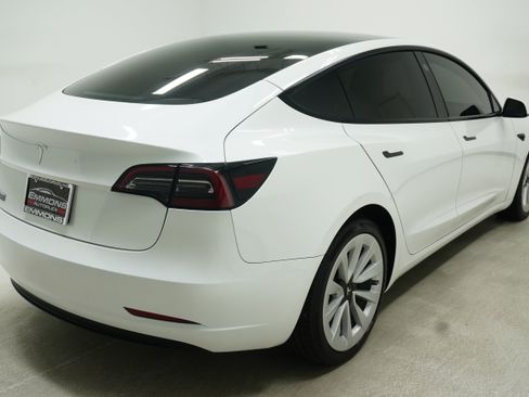 Used 2023 Tesla Model 3 Standard Range RWD image 4
