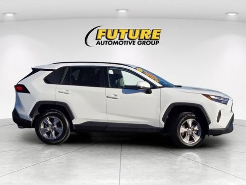 Certified 2025 Toyota RAV4 XLE AWD/4WD image 4