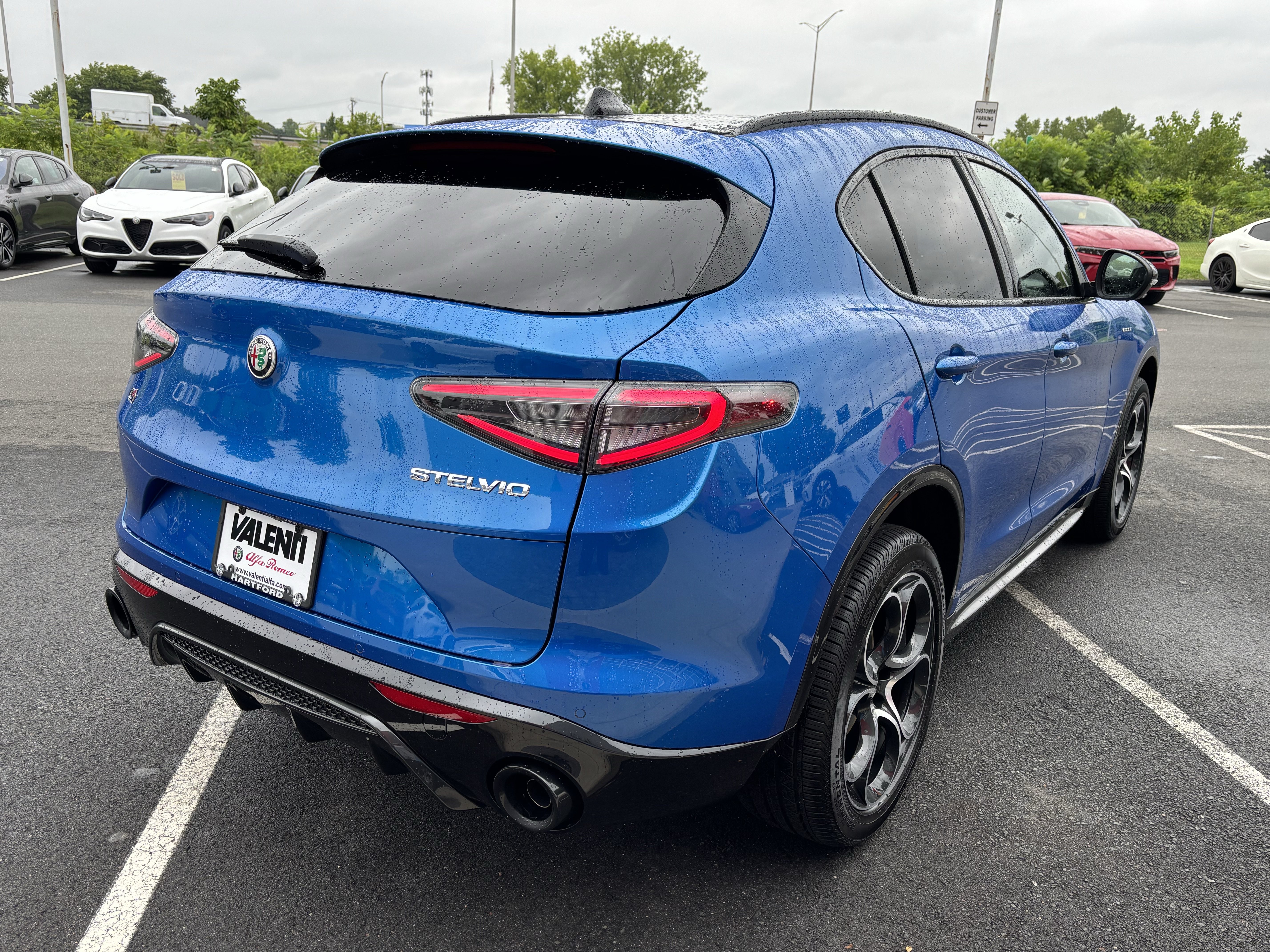 New 2026 Alfa Romeo Stelvio Sprint w/ Convenience Package AWD/4WD image 8