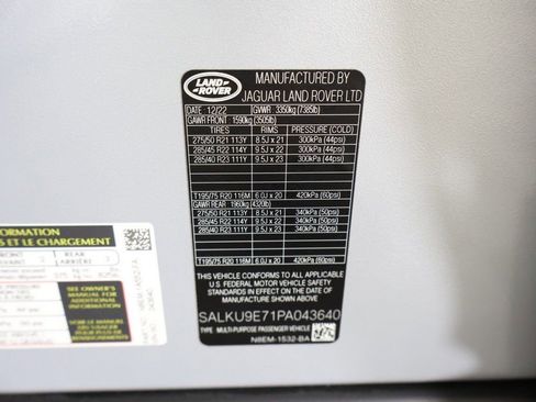 Used 2023 Land Rover Range Rover SV image 65