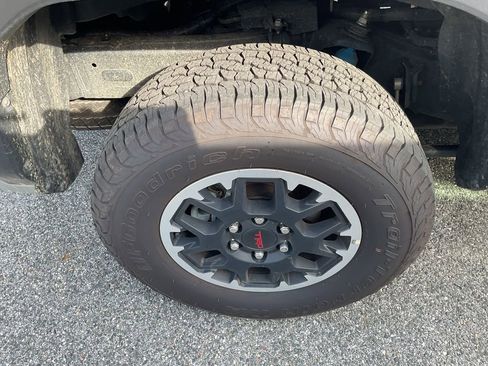Used 2025 Toyota Tacoma TRD Off-Road AWD/4WD image 10