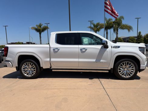 Used 2024 GMC Sierra 1500 Denali AWD/4WD image 4