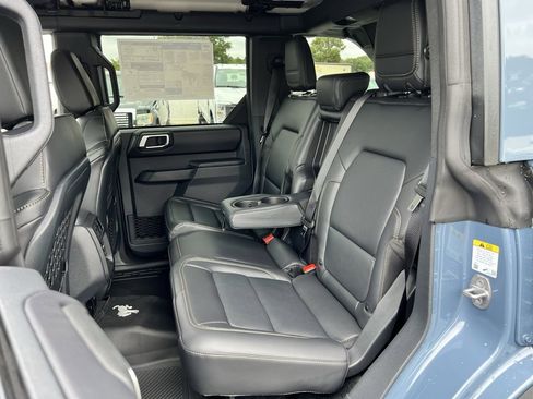 New 2025 Ford Bronco Badlands image 14