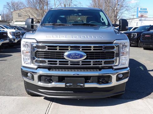 Used 2024 Ford F250 XLT image 5