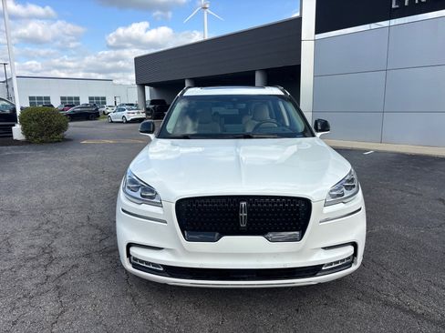 Used 2023 Lincoln Aviator Reserve w/ Equipment Group 201A AWD/4WD image 2