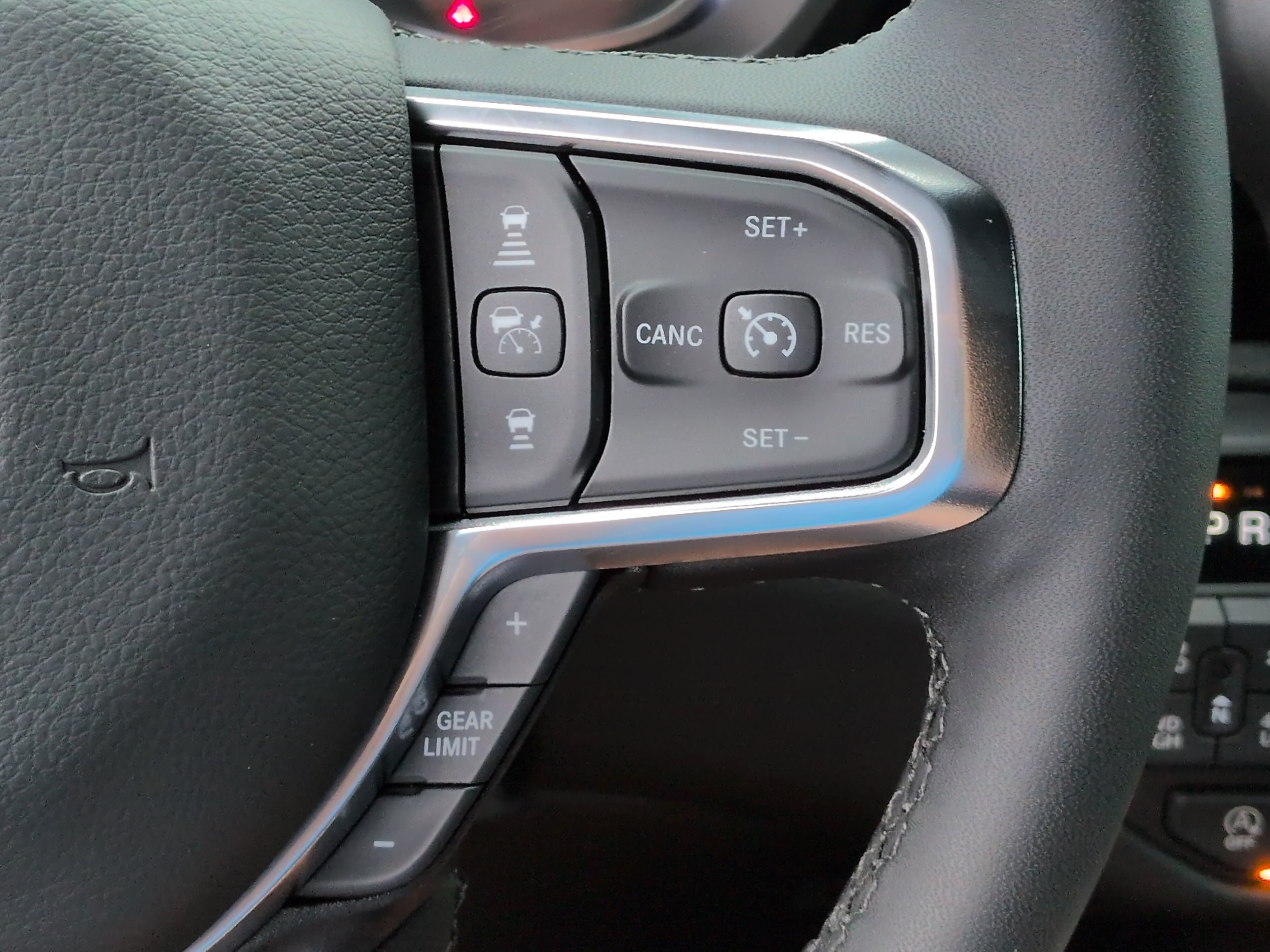 Used 2026 RAM 1500 Laramie w/ Night Edition AWD/4WD image 25