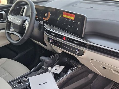 New 2026 Kia Sorento S AWD/4WD image 9