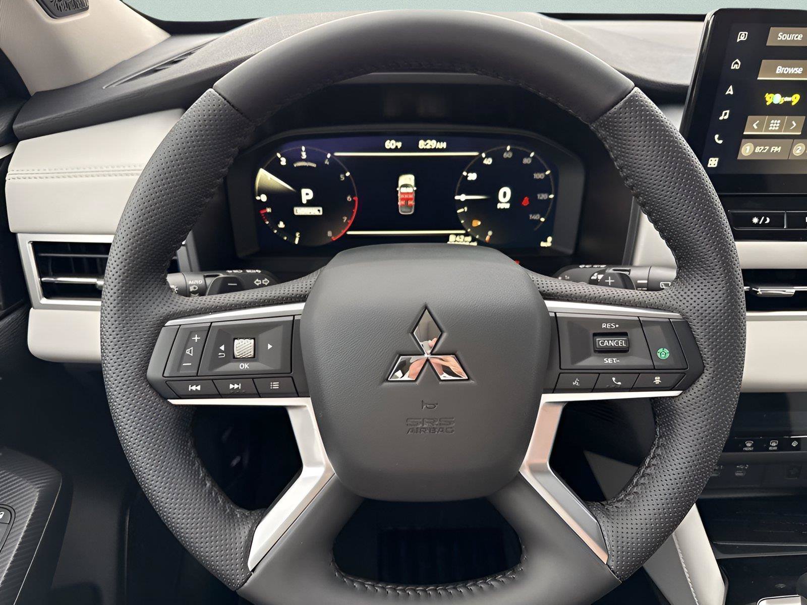Used 2025 Mitsubishi Outlander SE AWD/4WD image 15