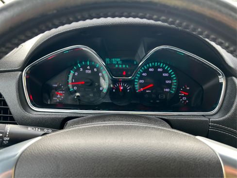 Used 2014 Chevrolet Traverse LT image 19