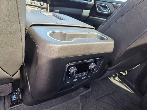 Used 2024 Chevrolet Tahoe High Country image 10