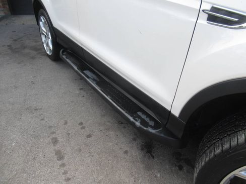 Used 2017 Ford Escape Titanium w/ Equipment Group 301A AWD/4WD image 5