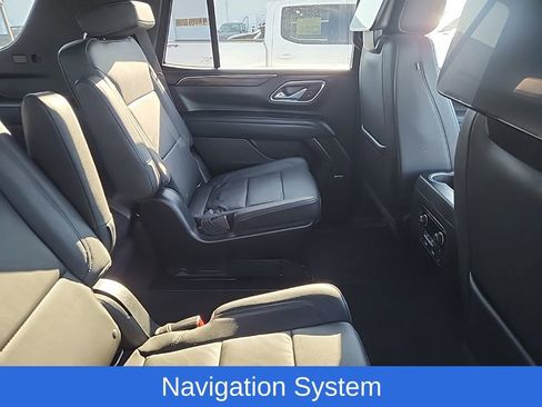Used 2021 Chevrolet Tahoe LT w/ Luxury Package image 17