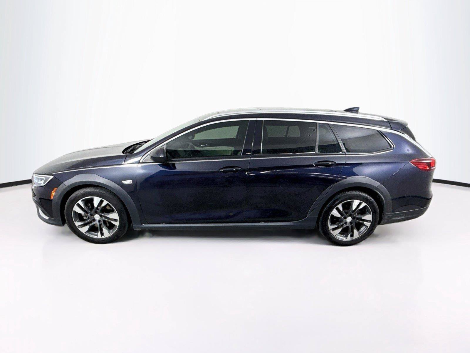 Used 2019 Buick Regal Essence w/ Driver Confidence Package I AWD/4WD image 2