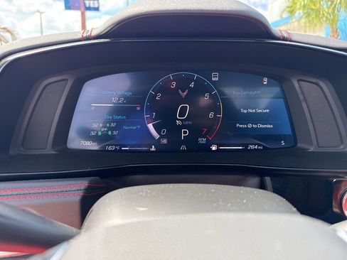 Used 2022 Chevrolet Corvette Stingray Preferred Conv w/ Z51 Performance Package image 10