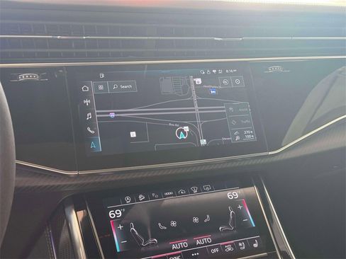 Used 2024 Audi RS Q8 4.0T image 16