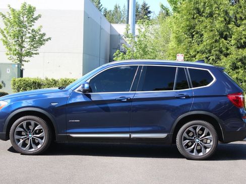 Used 2016 BMW X3 xDrive28i AWD/4WD image 2