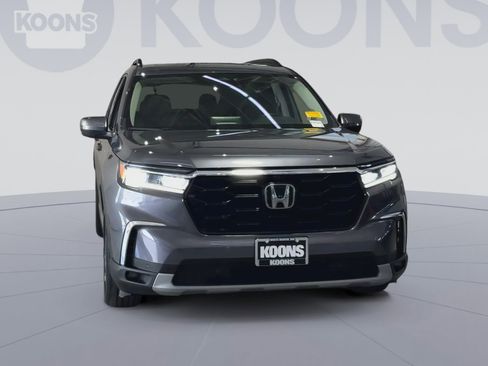 Used 2023 Honda Pilot Elite image 4