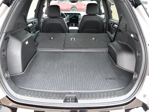 Used 2026 GMC Terrain AT4 w/ Technology Package II image 9