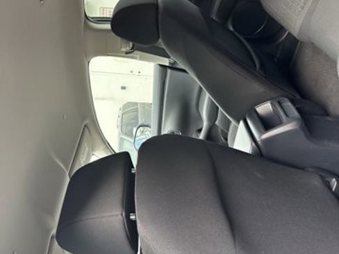 Used 2024 Honda HR-V LX image 23