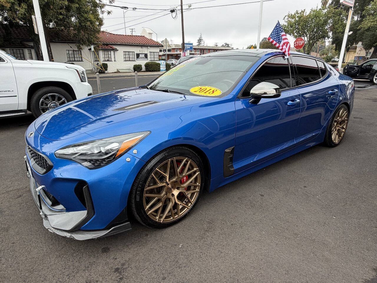 Used 2018 Kia Stinger GT1 RWD image 4
