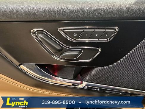 Used 2020 Lincoln Corsair Reserve w/ Elements Package AWD/4WD image 8