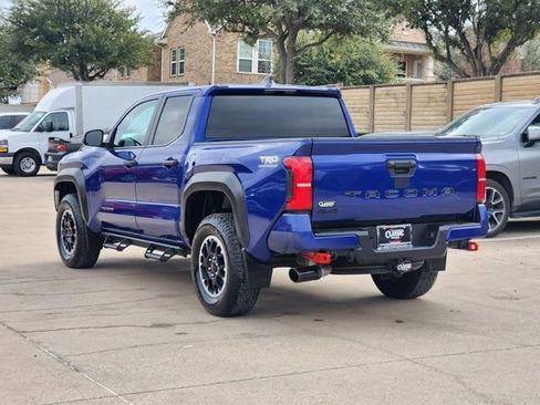 Used 2024 Toyota Tacoma TRD Off-Road image 3