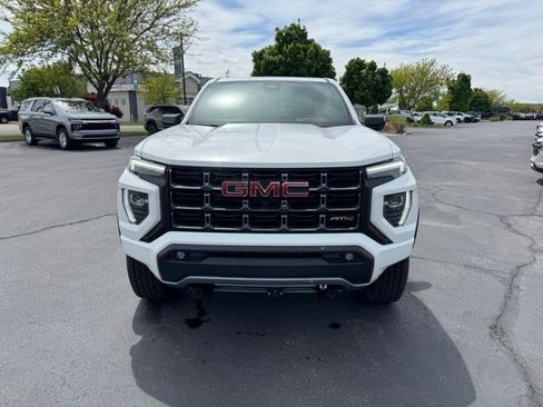 Used 2024 GMC Canyon AT4 w/ AT4 Premium Package AWD/4WD image 2