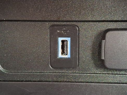 Used 2017 Ford Escape SE image 26