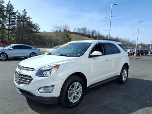 Used 2017 Chevrolet Equinox LT w/ Convenience Package AWD/4WD image 4