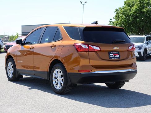 Used 2018 Chevrolet Equinox LS AWD/4WD image 11