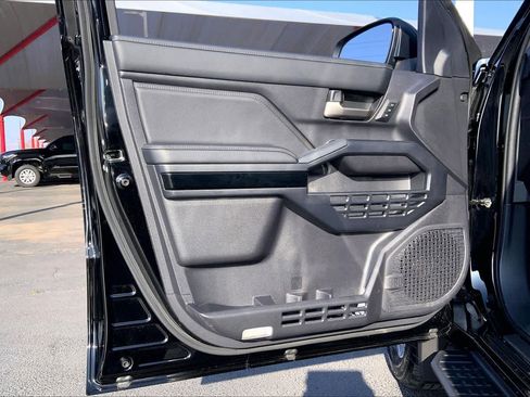 Used 2025 Toyota 4Runner Limited image 22