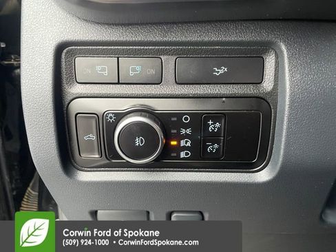 Used 2023 Ford F350 Lariat image 29