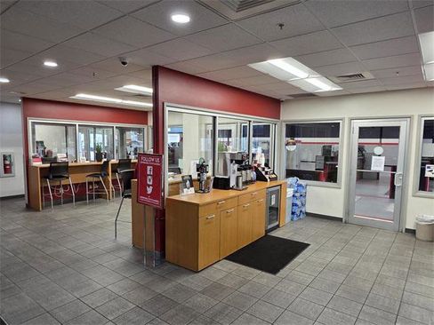 Certified 2023 Toyota Tacoma SR image 9