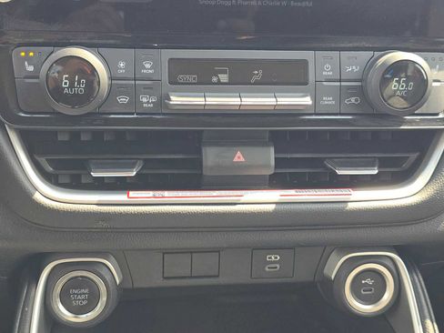 Certified 2025 Toyota Grand Highlander FWD image 20