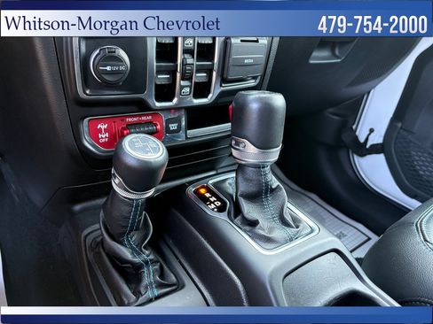 Used 2022 Jeep Wrangler Unlimited Rubicon 4xe w/ Cold Weather Group AWD/4WD image 34