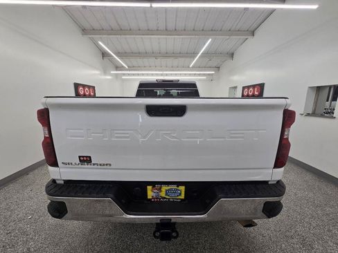Used 2024 Chevrolet Silverado 2500 W/T w/ WT Convenience Package AWD/4WD image 5