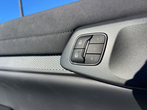 New 2025 Ford Ranger Raptor image 17