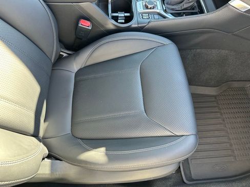 Used 2023 Subaru Forester Touring image 18